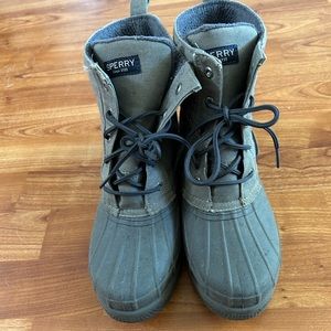 Grey speedy boots